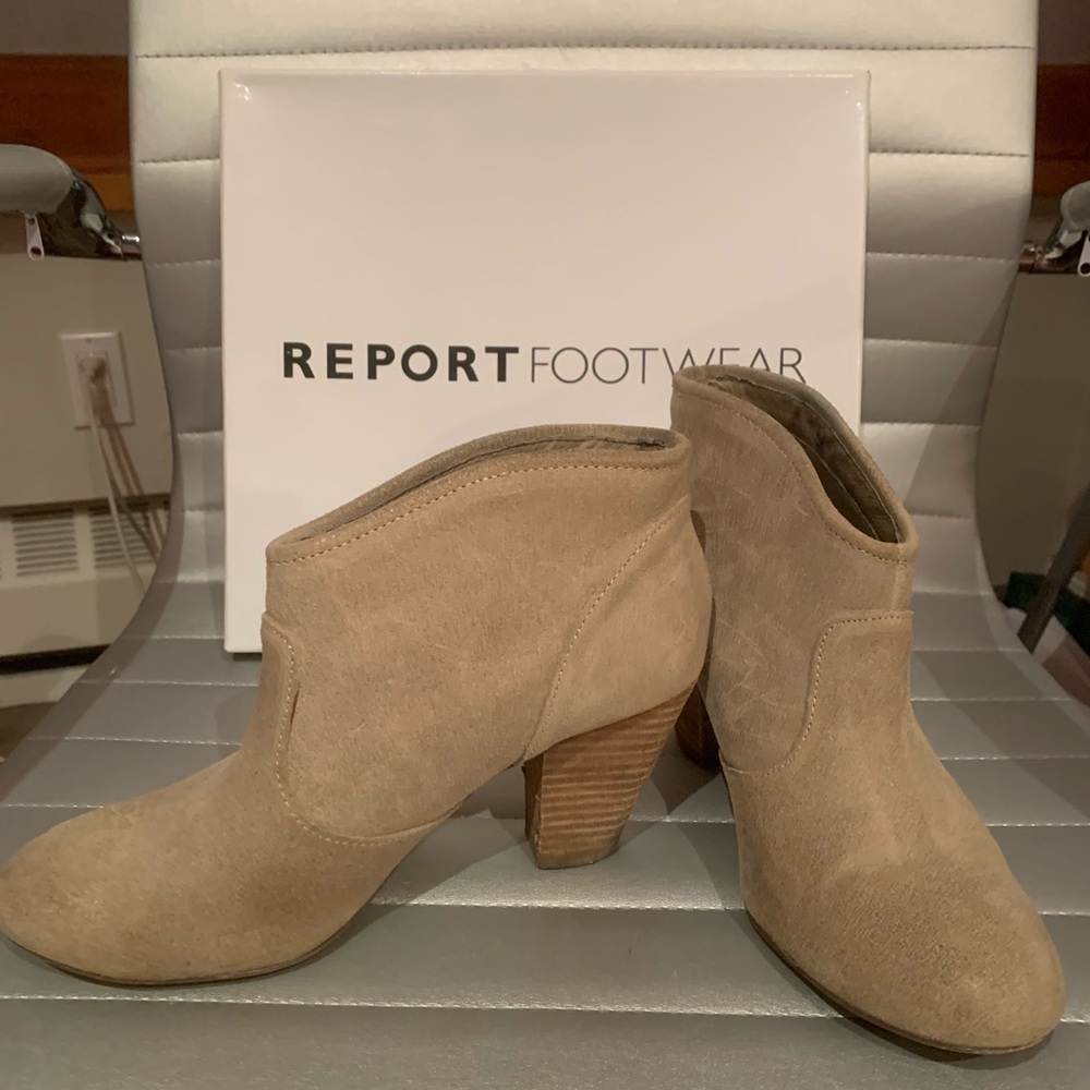 REPORT Footwear Marks Sand/Taupe Booties